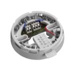 Base per rivelatori serie XP95 e Discovery, indirizzata mediante XPERT Card. Completa di isolatore.