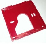 Adattatore per installazione ad incasso del pulsante di allarme EC0020/IC0020 (conf. 10 pz.), scatola da incasso non inclusa.