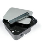 Cassa di fondazione imbutita, finitura in cataforesi, con fermo meccanico  in apertura