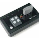 Interfaccia dual band, per dispositivi a 433,92/868,46 MHz, completa di software, con cavo di collegamento USB in dotazione