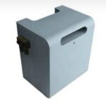 Accumulatore e circuito di controllo della carica, da associare al pannello solare SYP