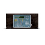 Ripeter con display grafico alfanumerico LCD, per centrali serie SmartLoop. Fornisce tutte le funzioni del pannello di centrale. Versione per montaggio su RACK 19" (5U). Massimo 14 tastiere per SmartLoop.