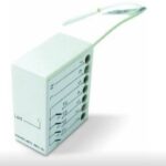 Trasmettitore da incasso con alimentazione da rete, 4 canali