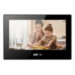 Monitor Interno Videocitofonico Wi-fi Con Finiture Nere, Display LCD Tft Da 7”, Risoluzione 1024x600, 1 Porta Lan 100 Mbps, Touch Screen Capacitivo, 8 Ingressi E 1 Uscita Allarme, Sistema Operativo Android 8.1, Slot Micro Sd (fino A 256 Gb), Montaggio A Parete O Desktop, Alimentazione 12 Vdc/poe <7 W