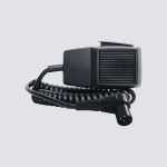 Microfono PTT per l’utilizzo sul pannello frontale o con basi microfoniche di emergenza IPGExx. Connettore XLR 90°.