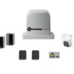 Kit per l’automazione di cancelli scorrevoli fino a 600 kg, 230 Vac, centrale integrata