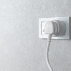 Shelly Plus Plug UK Wi-Fi + PM - Sensore di distanza, 13A BT - immagine 2